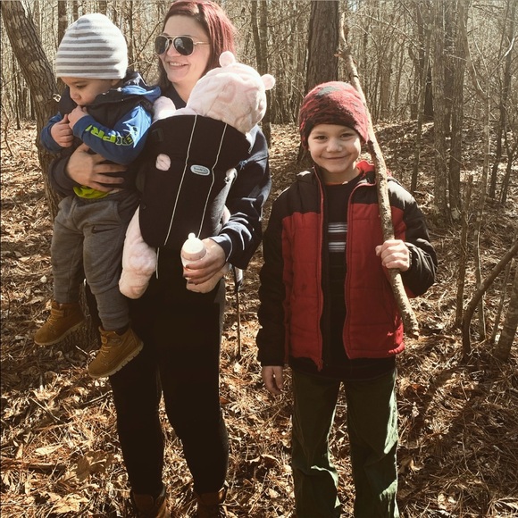 Meet your Posher, Britni - Picture 1 of 1